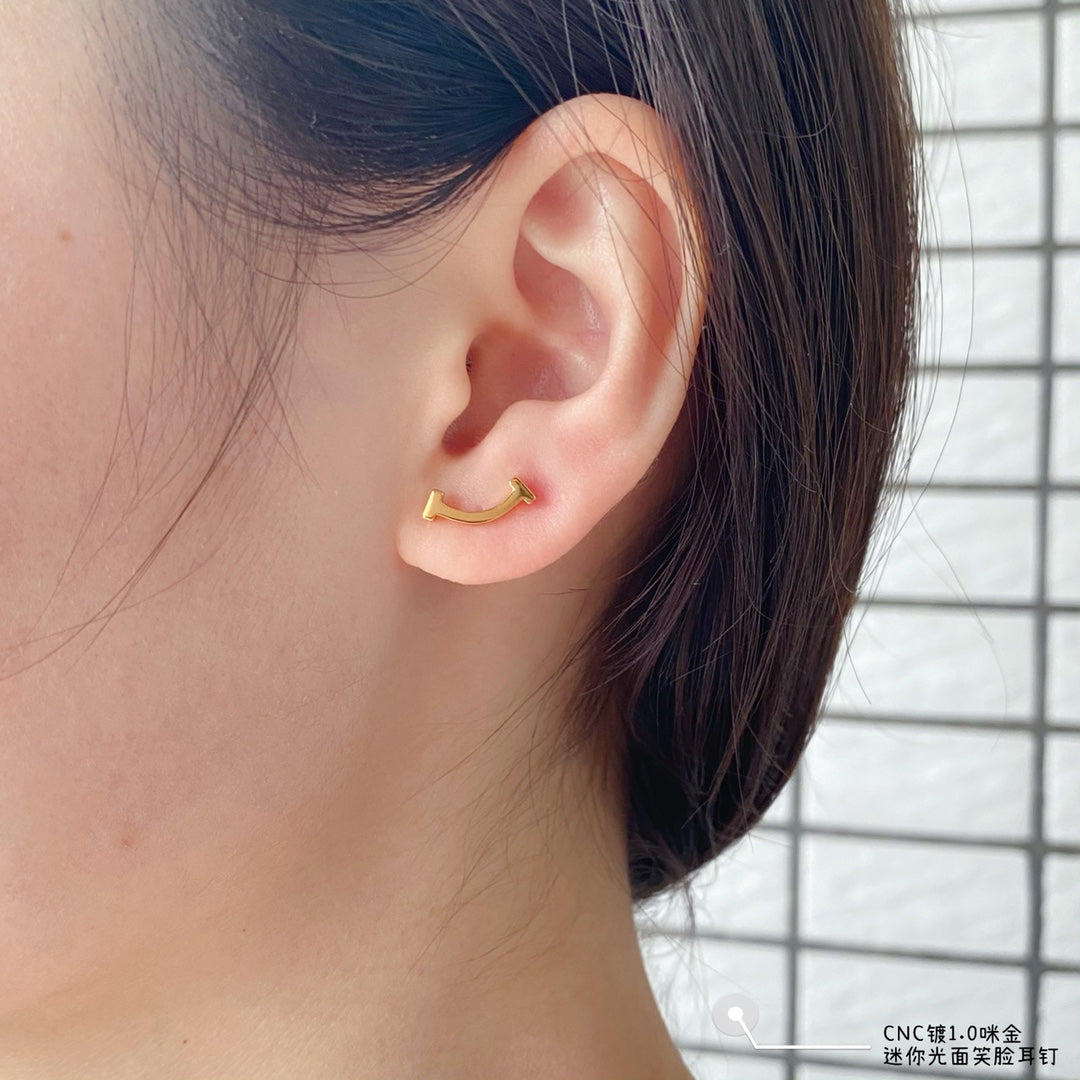 18K Tiffany Smile Yellow Gold Earrings