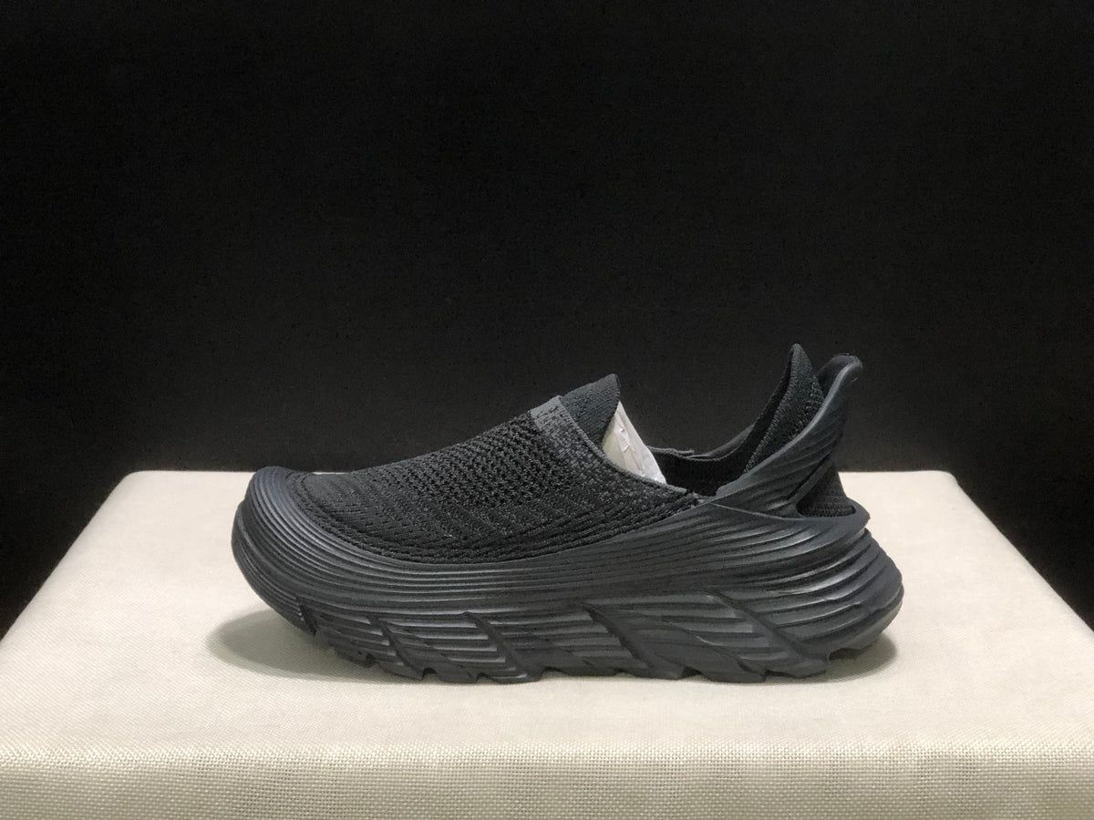 HOKA ONE ONE Restore TC